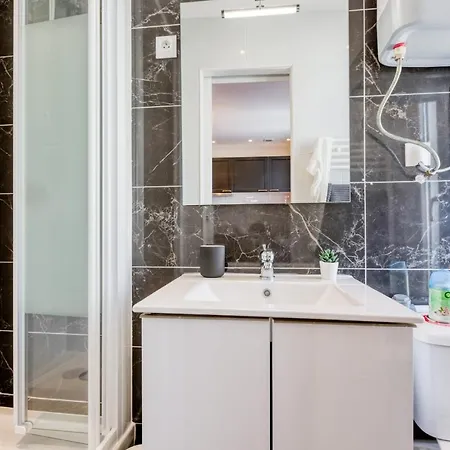 Magnifique Studio Refait A Neuf Proche Paris Et Rer Apartment